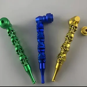 Pipa Metal - Calavera (Colores al azar)