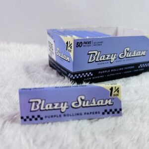 Blazy Susan - 1 1/4 Papel de Liar Morado | 50 Libritos x Caja | 50 Hojas x Libro