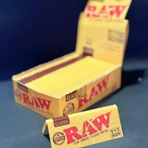 Raw Classic - 1 1/2 Papel 33 Hojas x Libro | 25Libros/Caja