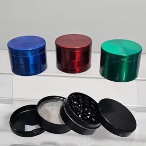 Grinder De Metal – Mediano Diametro 5cm x 4cm Cuatro Partes | Colores al azar | 12 Piezas x Display